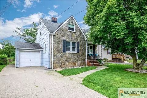 110 Amherst Ave, Colonia, NJ 07067