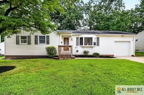 30 Half Acre Rd, Jamesburg, NJ 08831