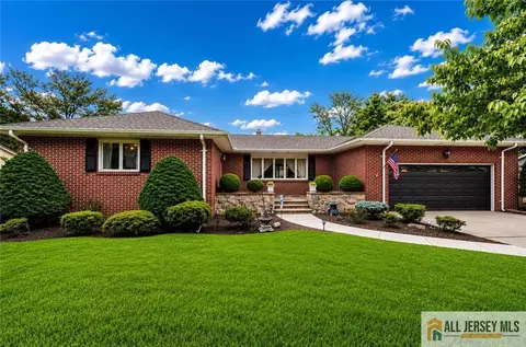 158 Hardenburg Ln, East Brunswick, NJ 08816
