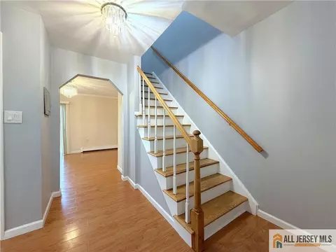 406 Cranbury Rd #7, East Brunswick, NJ 08816