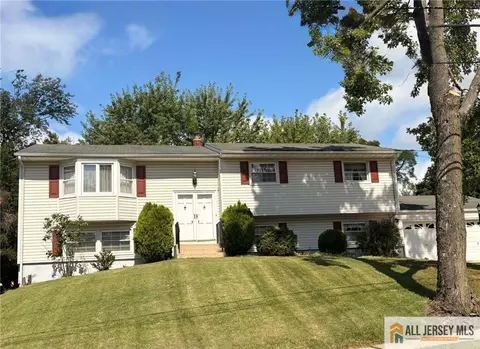 35 Wellington Rd, East Brunswick, NJ 08816
