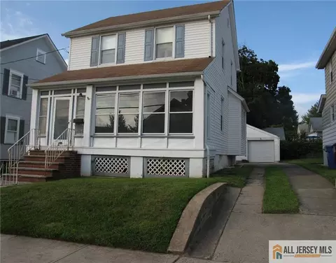 9 Elmwood Pl, North Brunswick, NJ 08902