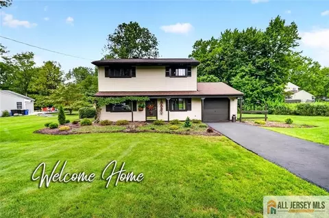 40 Emerald Rd, South Brunswick, NJ 08824