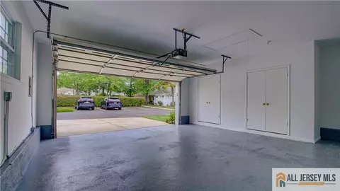 Entry Way - 106 Blackbird Dr, Monroe, NJ 08831 photo 11 of 13