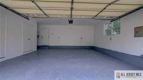 Entry Way - 106 Blackbird Dr, Monroe, NJ 08831 photo 12 of 13