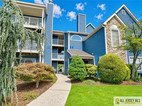 130 Longfield Ct #130, East Brunswick, NJ 08816