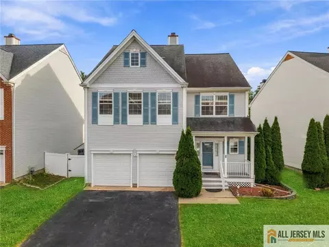 22 Stanford Dr, South Brunswick, NJ 08824