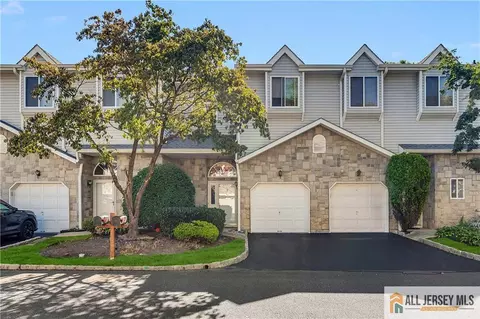 24 Catherine Ct #266, South Amboy, NJ 08879