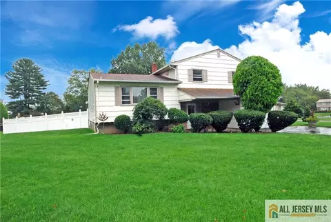 2 Janet Ct, East Brunswick, NJ 08816