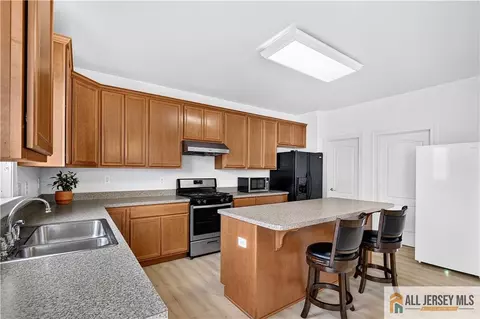 Kitchen - 58 Meadow Run Rd, Fieldsboro, NJ 08505 photo 2 of 3