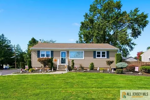 121 Hadley St, Piscataway, NJ 08854