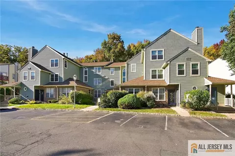 7053 Elm Ct, South Brunswick, NJ 08852