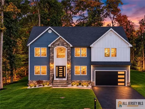 1 Montrose Ave, Colonia, NJ 07067