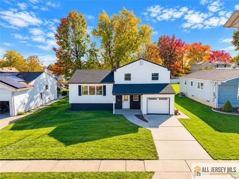 218 Summit Ave, Fords, NJ 08863
