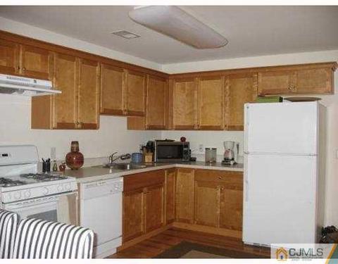 67 Liddle Ave, Edison, NJ 08837 photo 3