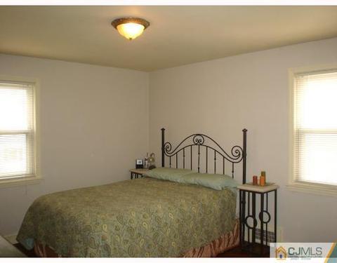 26 Mac Arthur Dr, Edison, NJ 08837 photo 5