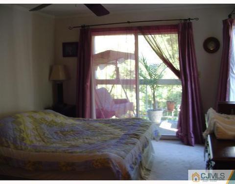 389 Silvia, Ewing, NJ 08628 photo 5