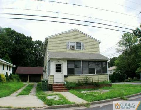 93 Player Ave, Edison, NJ 08817 photo 2