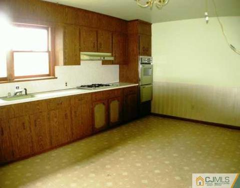 93 Player Ave, Edison, NJ 08817 photo 5
