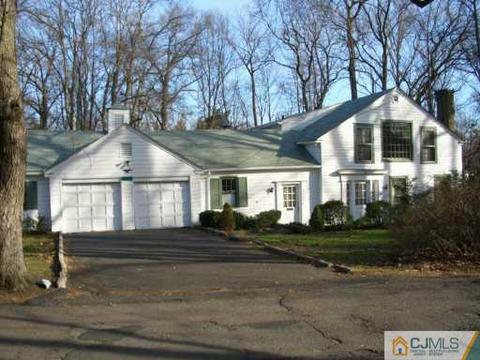 1 Devon Rd, Colonia, NJ 07067 photo 2