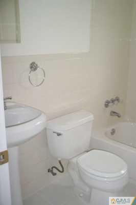 21 Knapp Ave, Edison, NJ 08817 photo 4