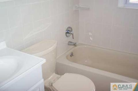 21 Knapp Ave, Edison, NJ 08817 photo 7