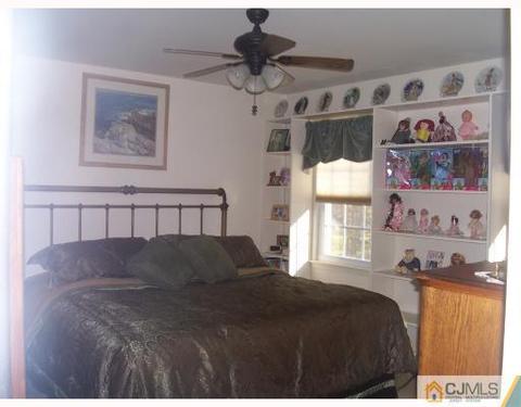 160 Devon Ct, Old Bridge, NJ 08857 photo 6