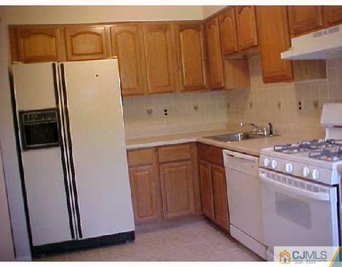 87 Pheasant Run, Edison, NJ 08820 photo 2
