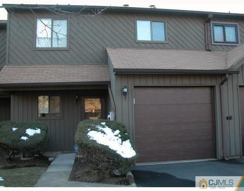 4 Marigold Ct, Edison, NJ 08820 photo 1