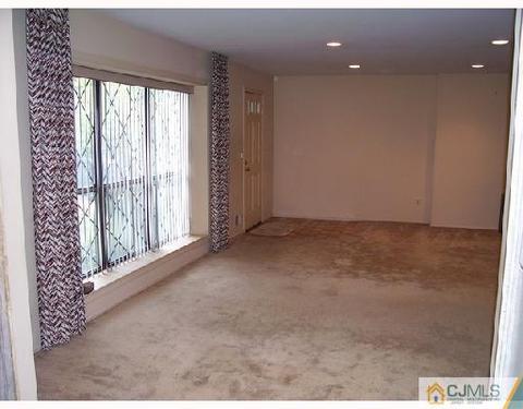 7 Pendleton Pl, Old Bridge, NJ 08857 photo 3