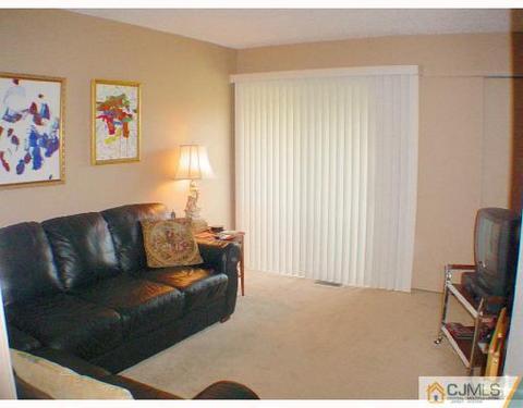 69 Westgate Dr, Edison, NJ 08820 photo 9