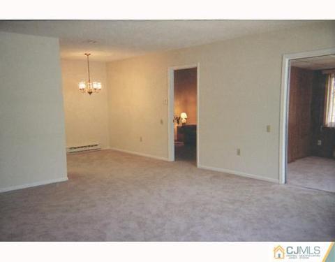 232 Marblehead Ln, Monroe, NJ 08831 photo 2