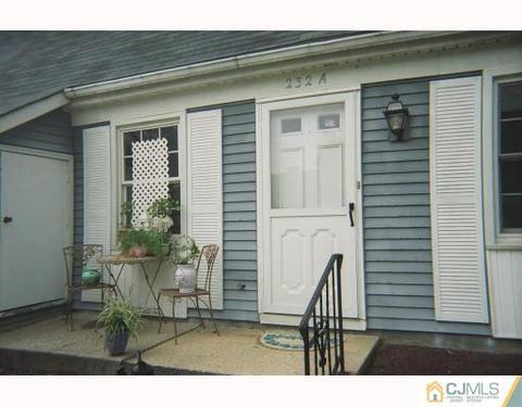 232 Marblehead Ln, Monroe, NJ 08831 photo 1