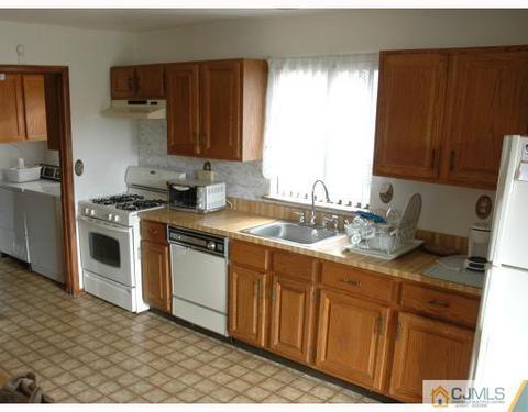 11 Westgate Dr, Edison, NJ 08820 photo 5