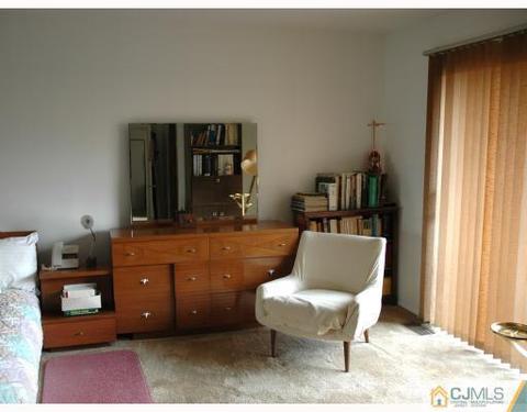 11 Westgate Dr, Edison, NJ 08820 photo 7