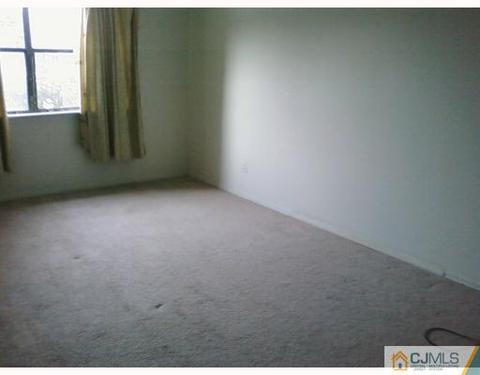 1537 Raspberry Ct, Edison, NJ 08817 photo 9