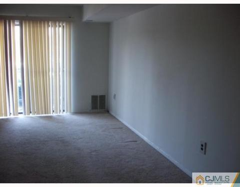 1537 Raspberry Ct, Edison, NJ 08817 photo 5
