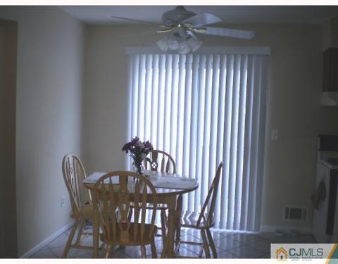2 Hanover Sq, Middlesex, NJ 08846 photo 3