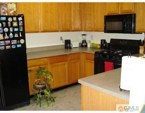 15 Grossweiler Ln, Parlin, NJ 08859 photo 7