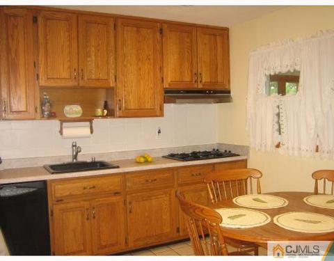 46 E George Ave, Edison, NJ 08820 photo 2