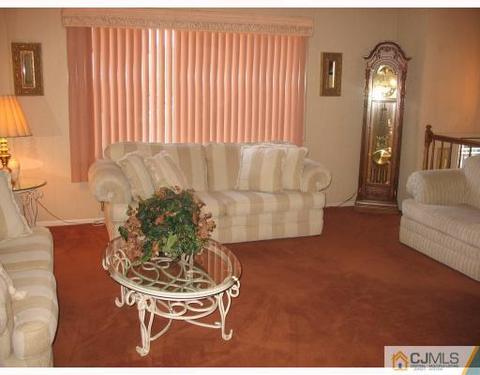 5 Birch Rd, Edison, NJ 08817 photo 3
