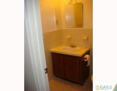 1630 Raspberry Ct, Edison, NJ 08817 photo 8