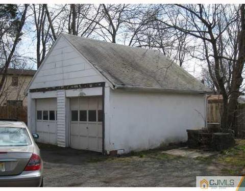 500 Harris Ave, Middlesex, NJ 08846 photo 4