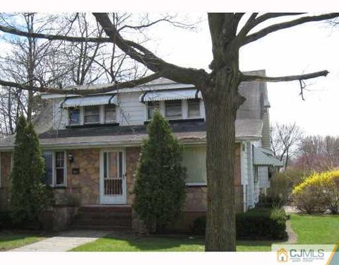 500 Harris Ave, Middlesex, NJ 08846 photo 1