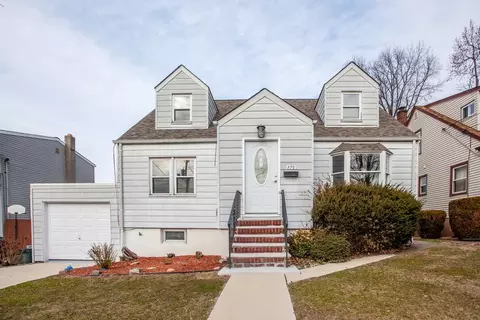 302 Born St, Secaucus, NJ 07094 photo 1