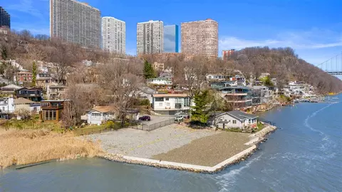 3 Shore Rd, Edgewater, NJ 07020 photo 1
