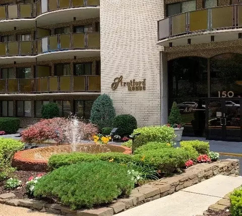150 Overlook Ave #3J, Hackensack, NJ 07601 photo 1