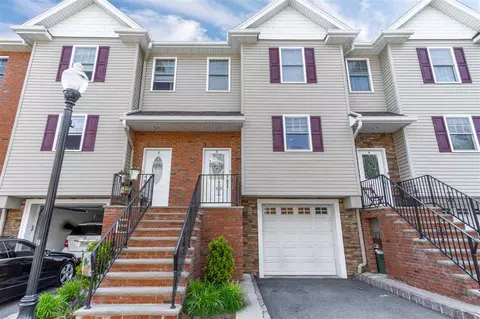 6 Doris Ln, Wallington, NJ 07057 photo 1