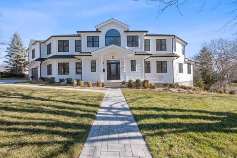 228 Bogert Pl, Paramus, NJ 07652 photo 1