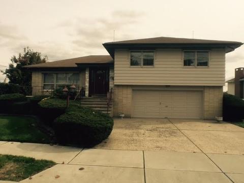 8 Schultz Pl, Secaucus, NJ 07094 photo 1